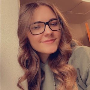 Meet your Posher, Madilyn